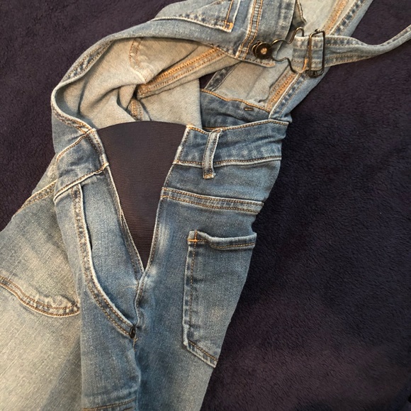 Maternity Overalls - Picture 2 of 3
